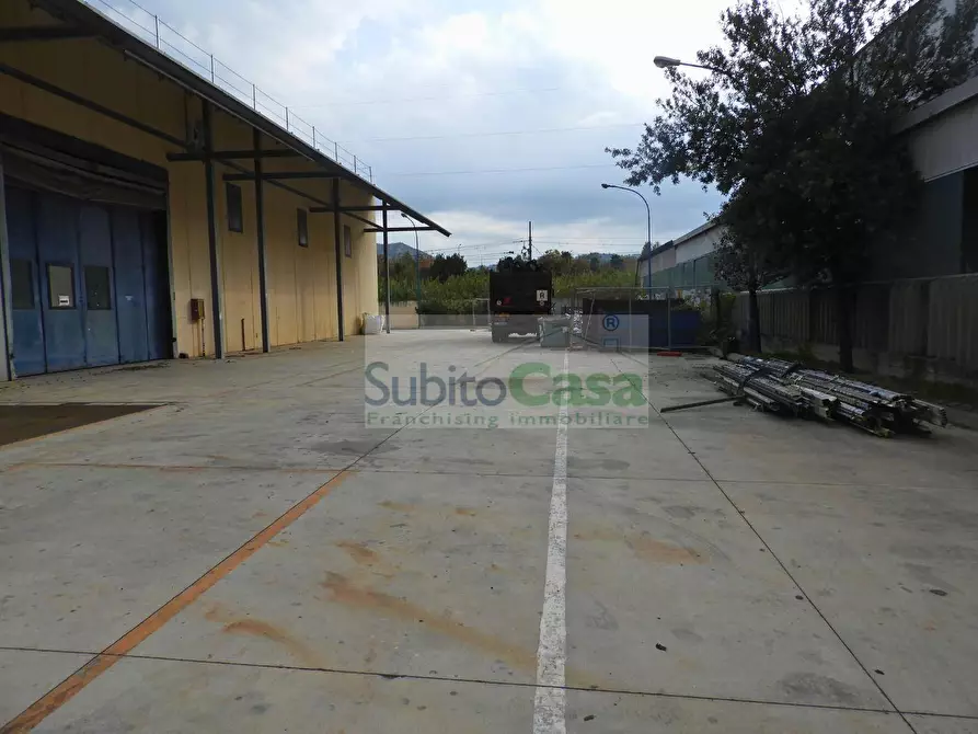 Immagine 13 di Capannone industriale in vendita  in Via Po a San Giovanni Teatino