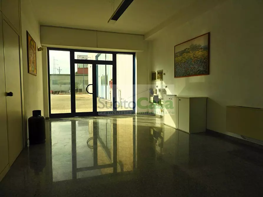 Immagine 18 di Capannone industriale in vendita  in Via Po a San Giovanni Teatino