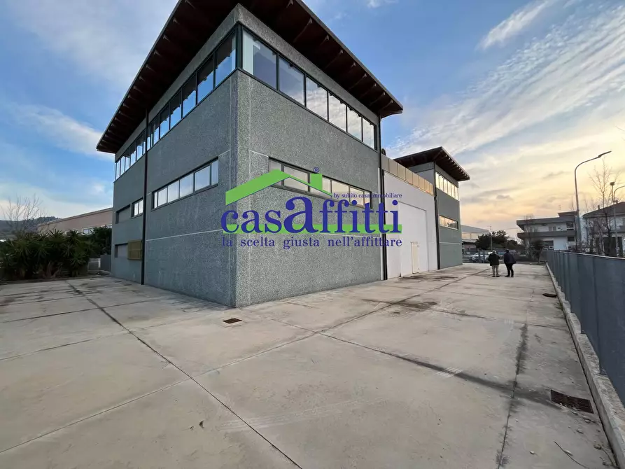Immagine 4 di Capannone industriale in affitto  in Via Treviso a Chieti