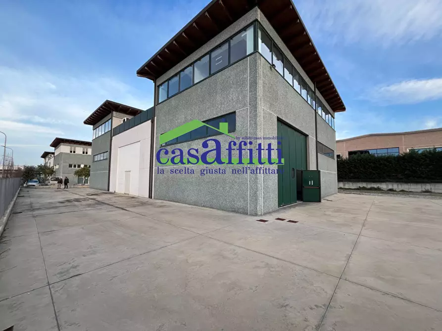 Immagine 3 di Capannone industriale in affitto  in Via Treviso a Chieti