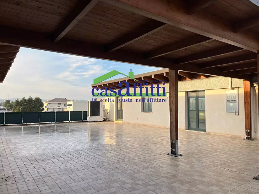 Immagine 15 di Capannone industriale in affitto  in Via Treviso a Chieti