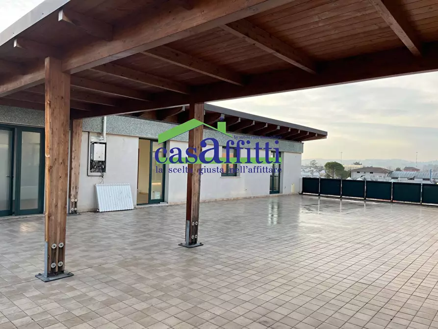 Immagine 17 di Capannone industriale in affitto  in Via Treviso a Chieti