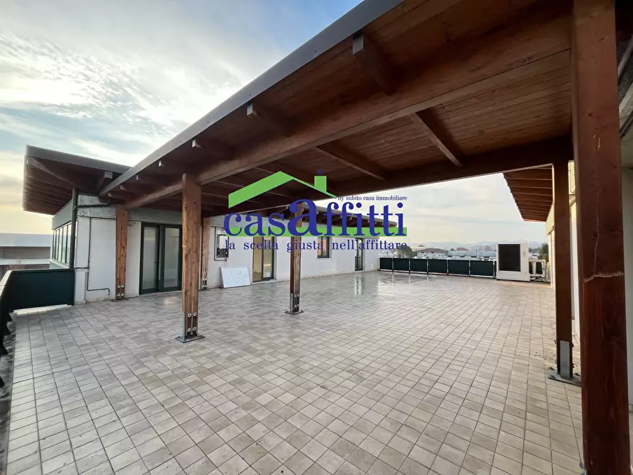 Immagine 18 di Capannone industriale in affitto  in Via Treviso a Chieti