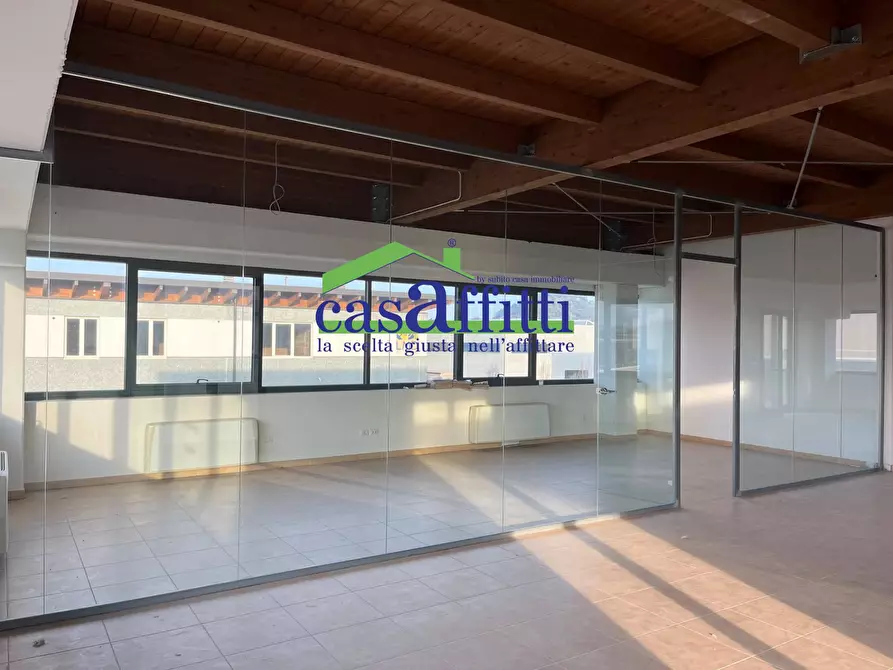 Immagine 20 di Capannone industriale in affitto  in Via Treviso a Chieti