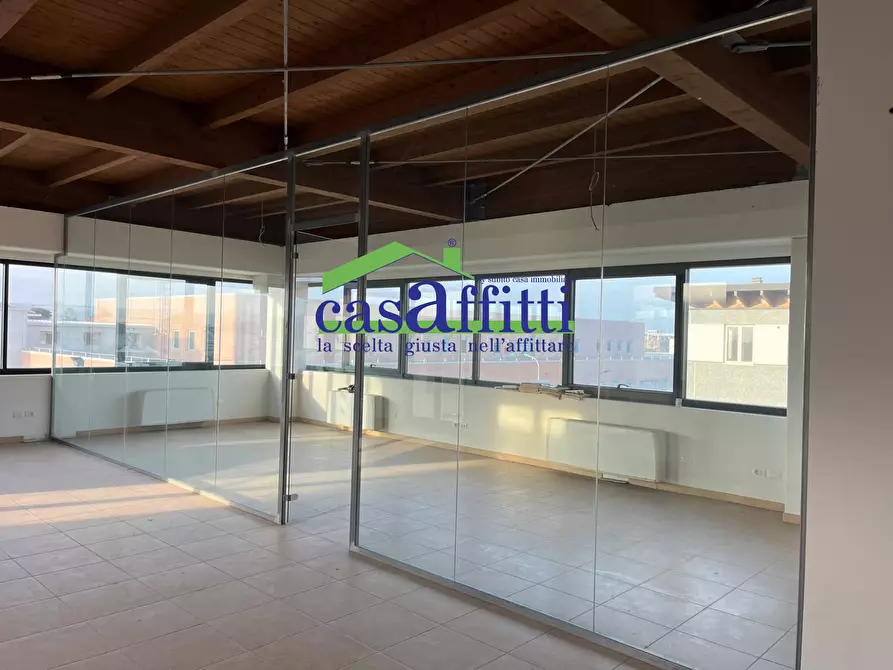 Immagine 21 di Capannone industriale in affitto  in Via Treviso a Chieti