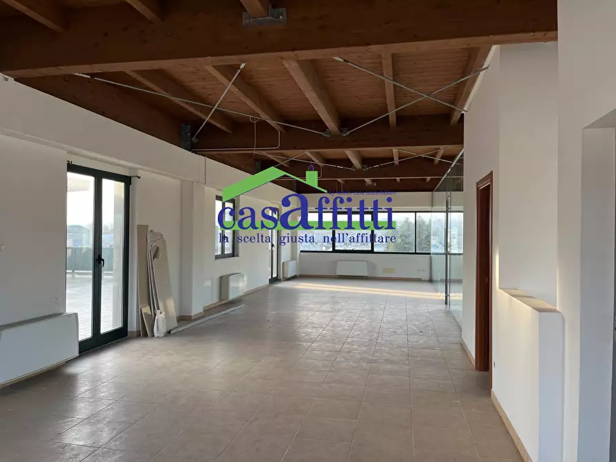 Immagine 24 di Capannone industriale in affitto  in Via Treviso a Chieti