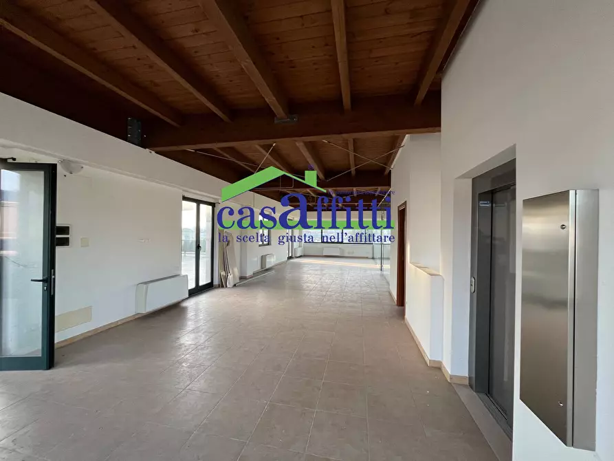 Immagine 25 di Capannone industriale in affitto  in Via Treviso a Chieti
