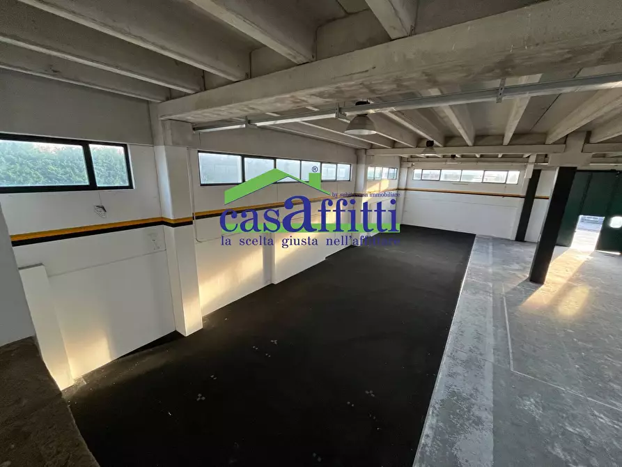 Immagine 27 di Capannone industriale in affitto  in Via Treviso a Chieti