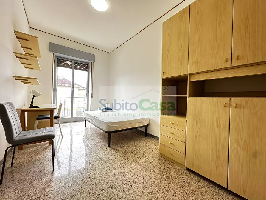 Immagine 14 di Camera in affitto  in Via Ortona a Chieti