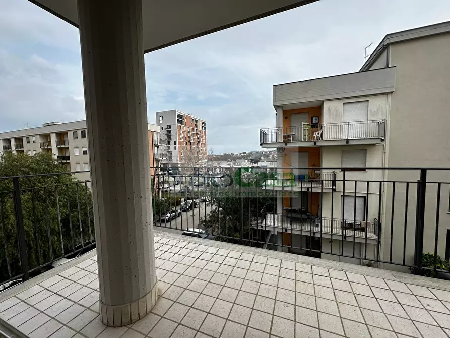 Immagine 17 di Appartamento in affitto  in Via Spalato a Chieti