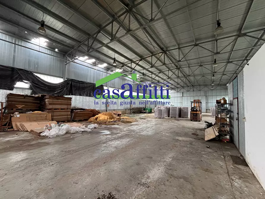 Immagine 26 di Capannone industriale in vendita  in Strada Provinciale 20 a Rosciano