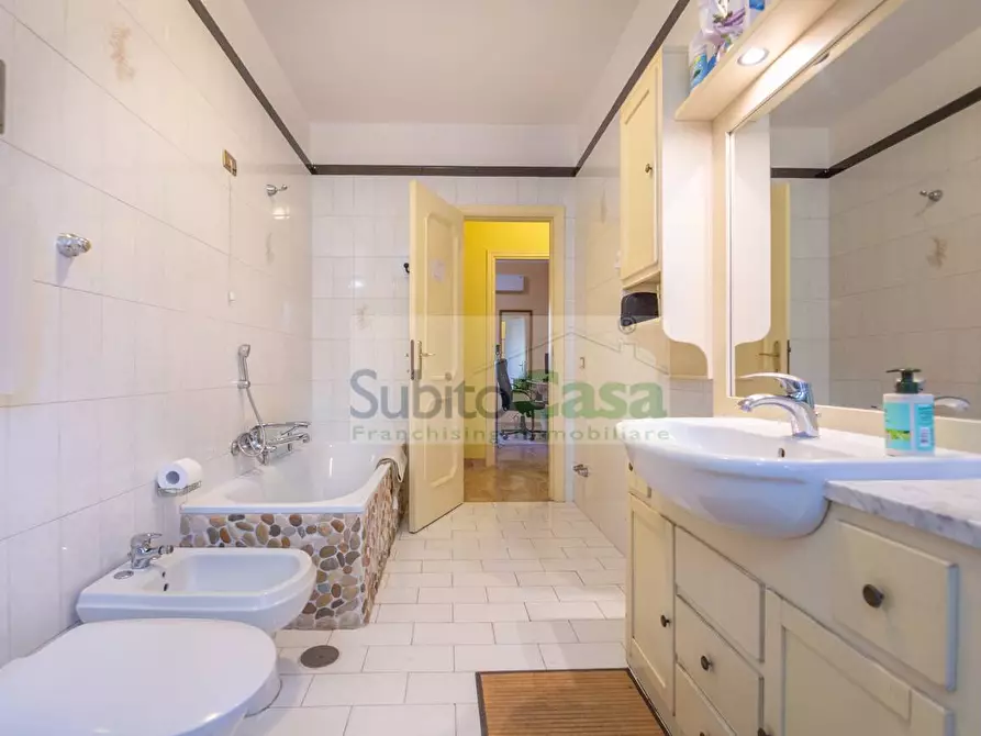 Immagine 7 di Appartamento in vendita  in Via Maestri Del Lavoro a Chieti