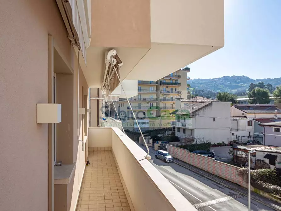 Immagine 17 di Appartamento in vendita  in Via Maestri Del Lavoro a Chieti