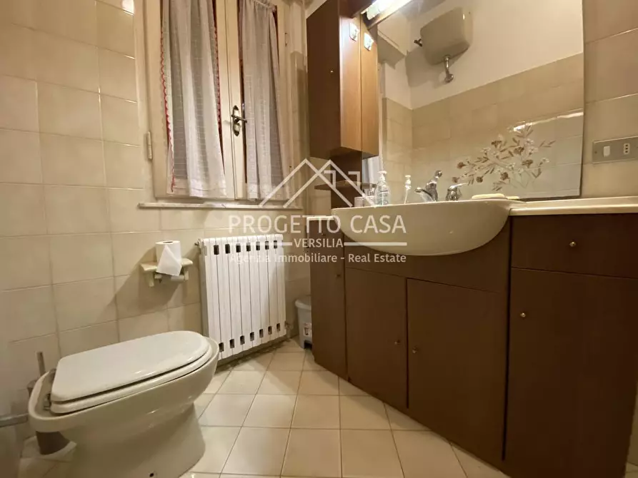 Immagine 22 di Appartamento in affitto  in Via Margherita Hack a Camaiore