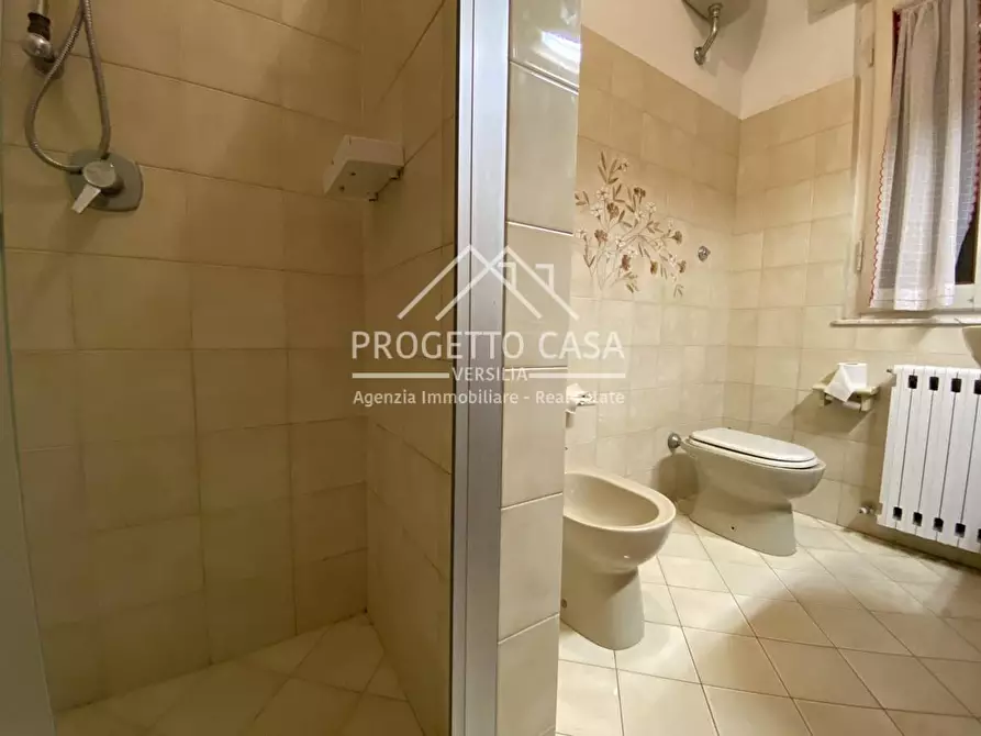 Immagine 24 di Appartamento in affitto  in Via Margherita Hack a Camaiore