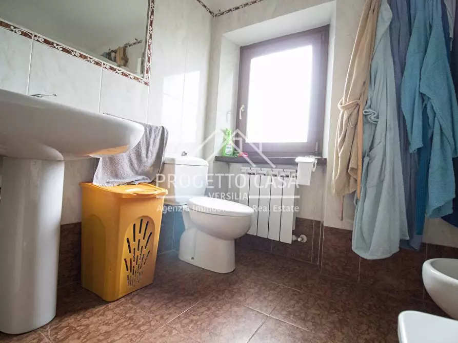 Immagine 22 di Rustico / casale in vendita  in via del Magnano a Pietrasanta