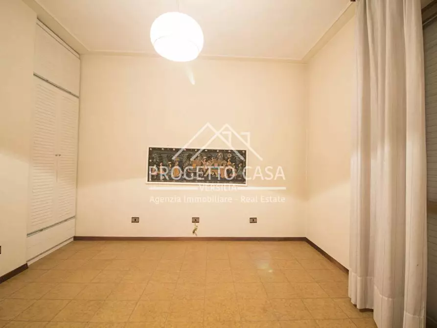 Immagine 26 di Appartamento in vendita  in Via Bari a Viareggio