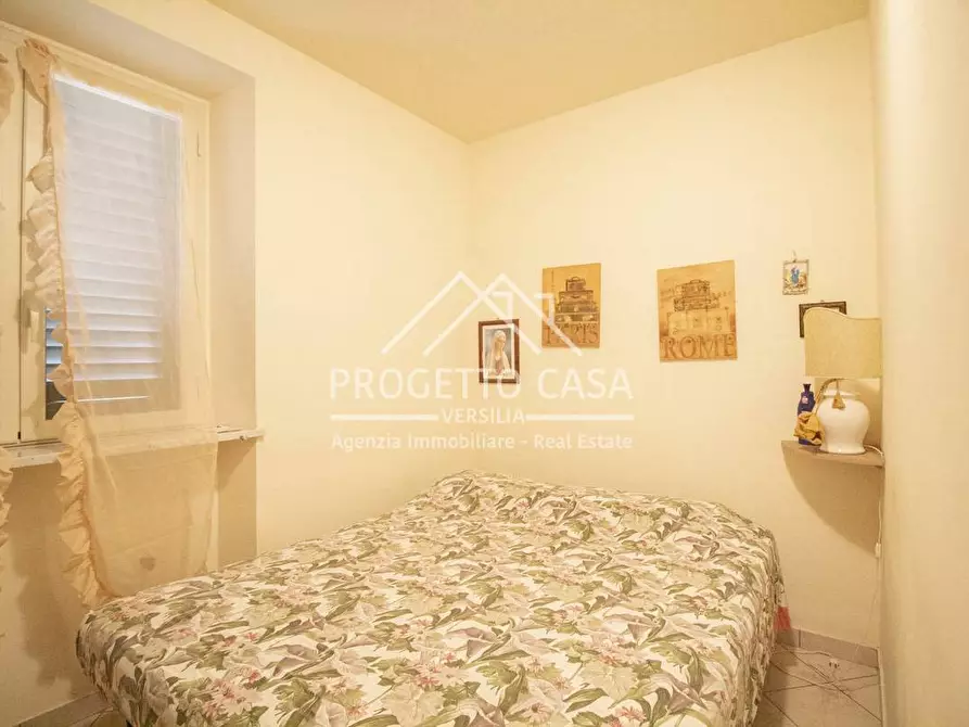 Immagine 17 di Casa indipendente in vendita  in via chini a Camaiore