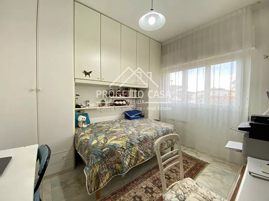 Immagine 23 di Appartamento in vendita  in VIA TOMEONI a Camaiore