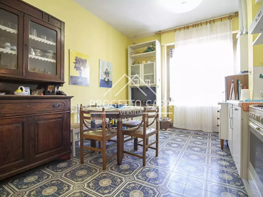 Immagine 4 di Appartamento in affitto  in VIA DELLE GINESTRE a Camaiore