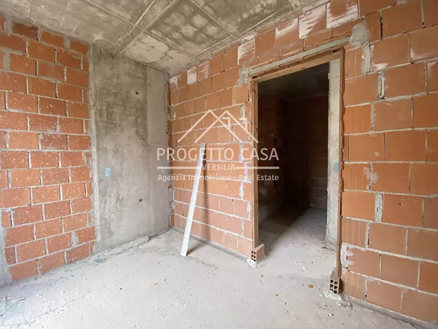 Immagine 26 di Appartamento in vendita  in VIA GENOVA a Viareggio