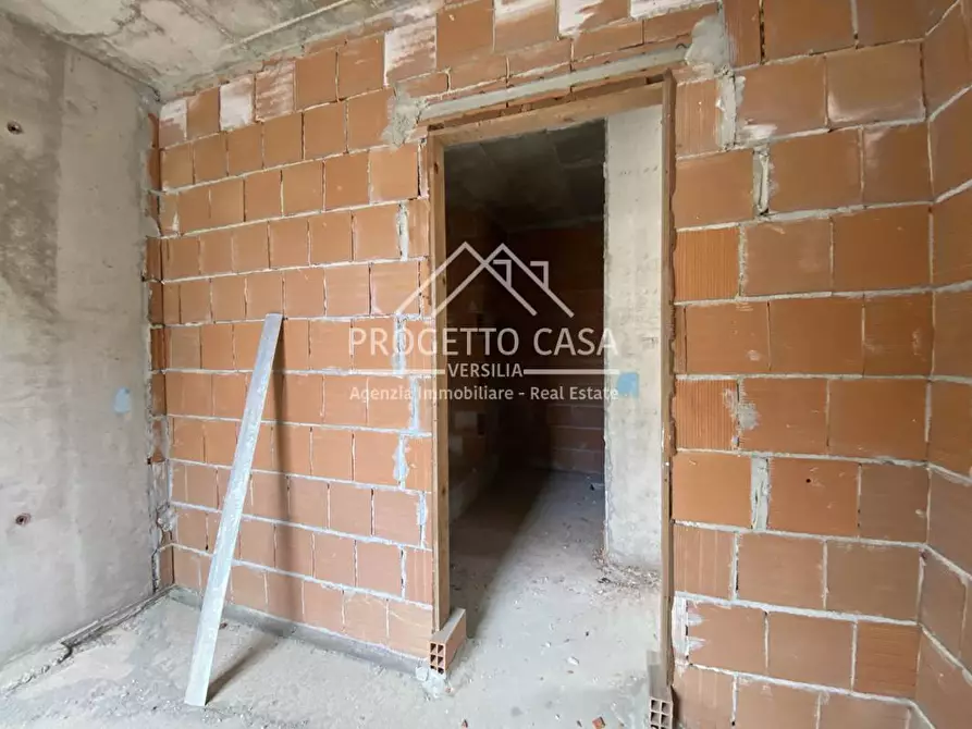 Immagine 27 di Appartamento in vendita  in VIA GENOVA a Viareggio