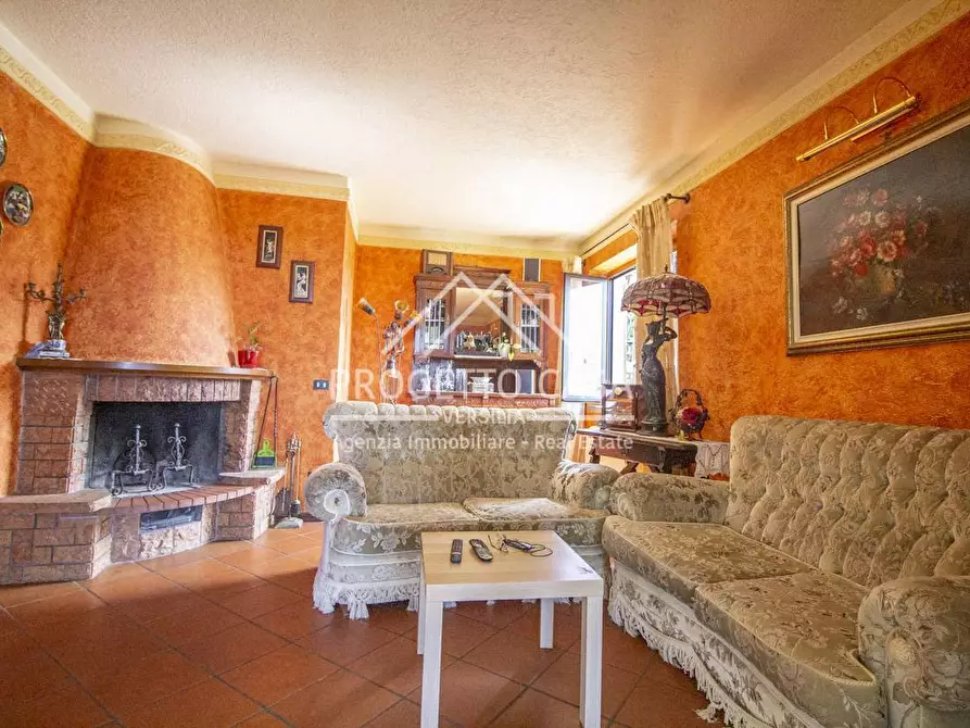 Immagine 4 di Casa indipendente in vendita  in VIA DI COLLI E SPEZI PIANO DEL QUERCIONE a Massarosa