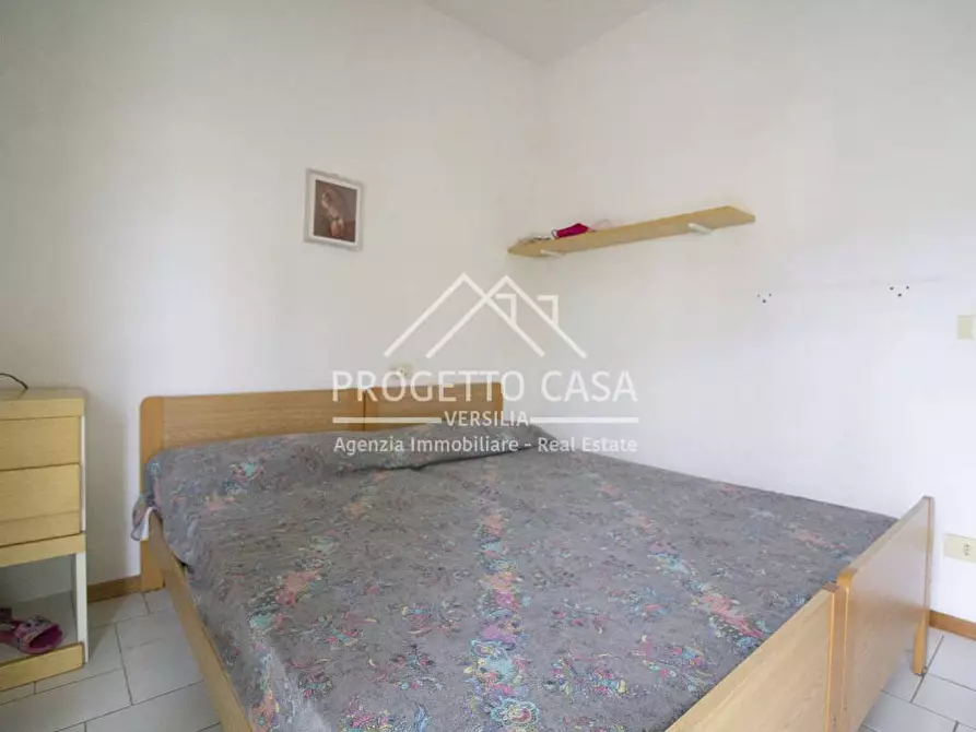 Immagine 15 di Appartamento in vendita  in via genova a Viareggio