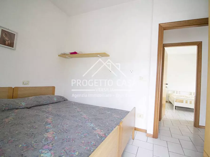 Immagine 16 di Appartamento in vendita  in via genova a Viareggio