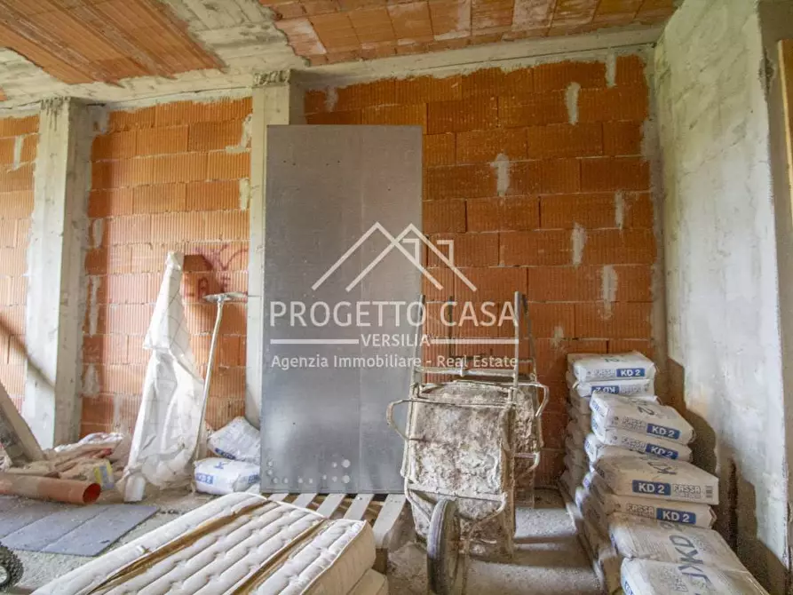 Immagine 4 di Casa indipendente in vendita  in via aurelia sud a Viareggio