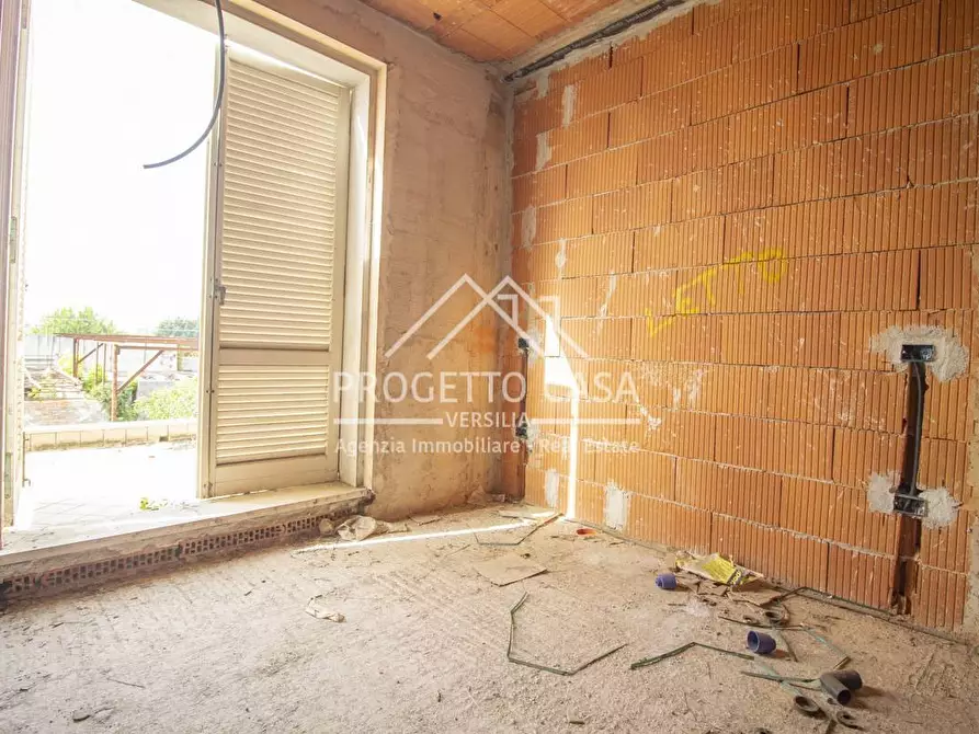 Immagine 8 di Casa indipendente in vendita  in via aurelia sud a Viareggio