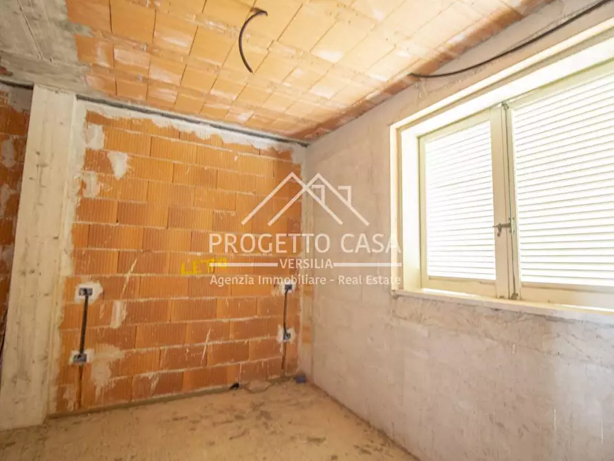 Immagine 12 di Casa indipendente in vendita  in via aurelia sud a Viareggio