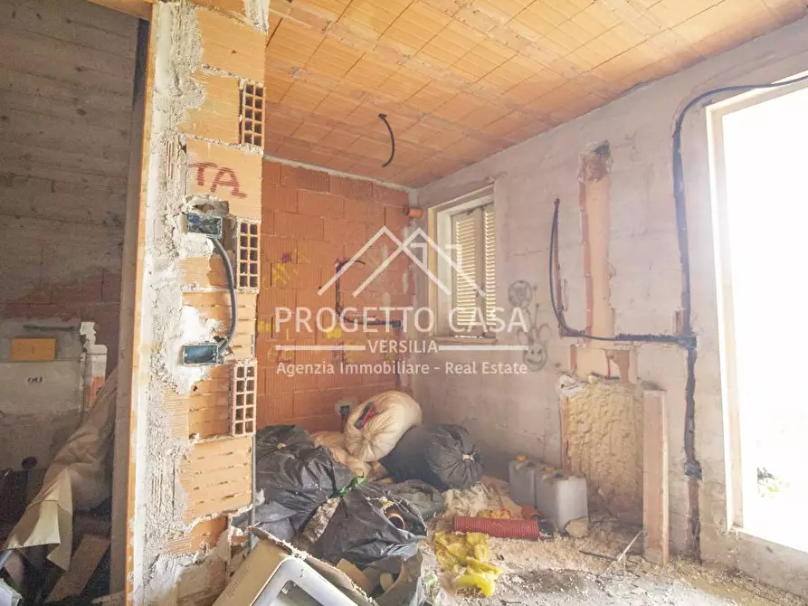 Immagine 24 di Casa indipendente in vendita  in via aurelia sud a Viareggio