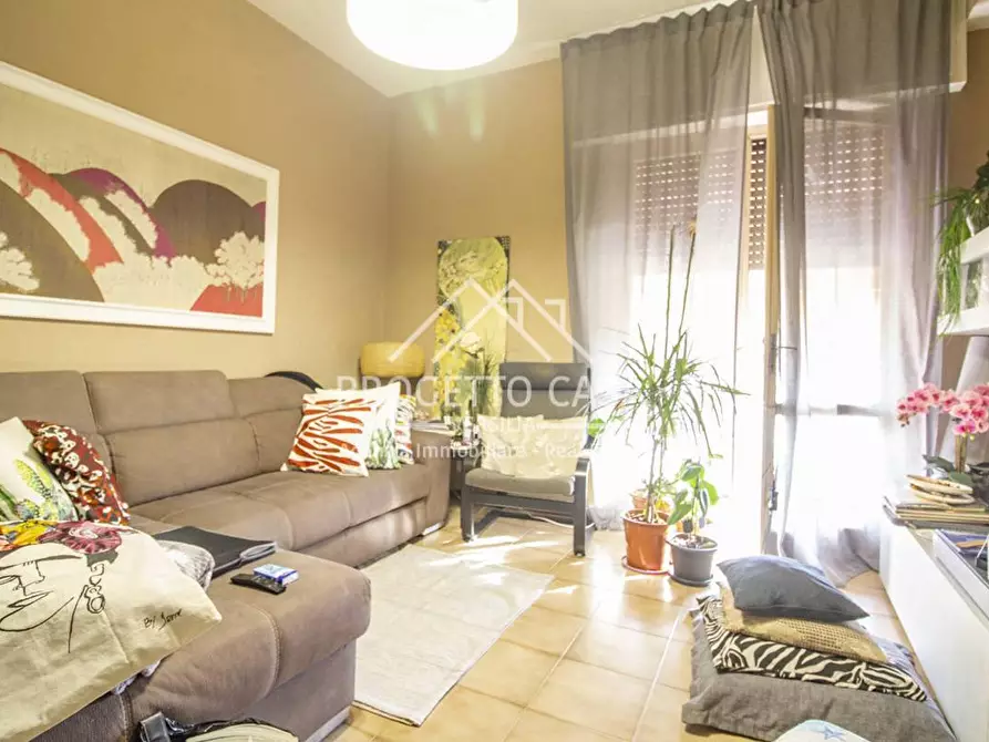 Immagine 2 di Appartamento in vendita  in via della mimosa a Viareggio