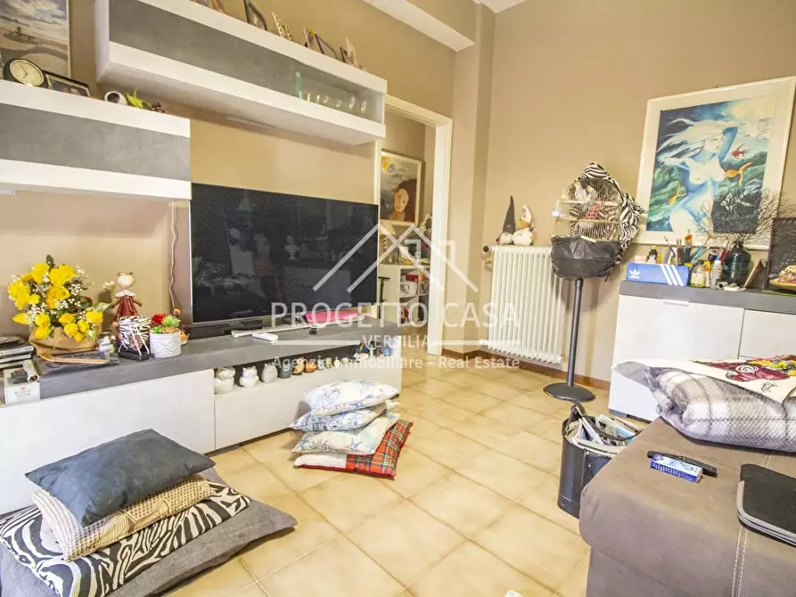 Immagine 5 di Appartamento in vendita  in via della mimosa a Viareggio