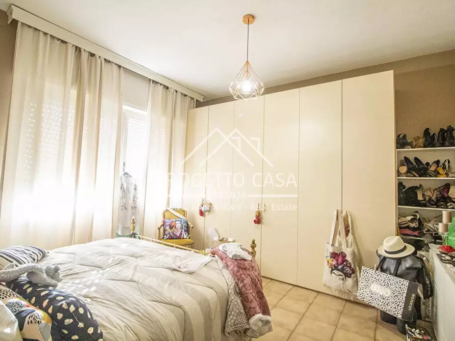 Immagine 26 di Appartamento in vendita  in via della mimosa a Viareggio