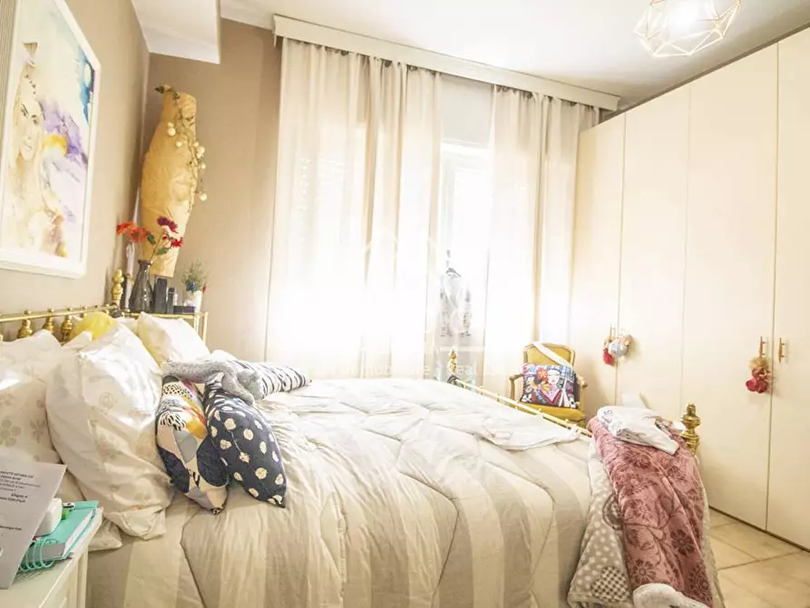 Immagine 27 di Appartamento in vendita  in via della mimosa a Viareggio