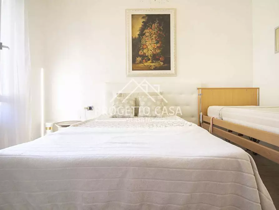 Immagine 19 di Appartamento in vendita  in VIA SAN MARTINO TORRE DEL LAGO a Viareggio