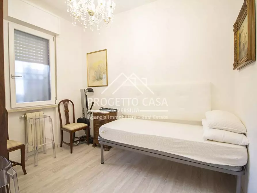 Immagine 23 di Appartamento in vendita  in VIA SAN MARTINO TORRE DEL LAGO a Viareggio