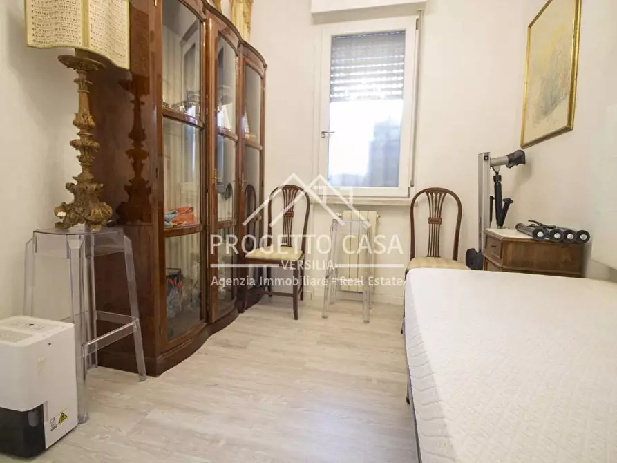 Immagine 26 di Appartamento in vendita  in VIA SAN MARTINO TORRE DEL LAGO a Viareggio