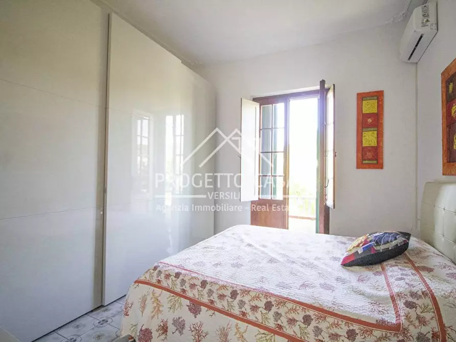 Immagine 20 di Casa indipendente in vendita  in via chini a Camaiore