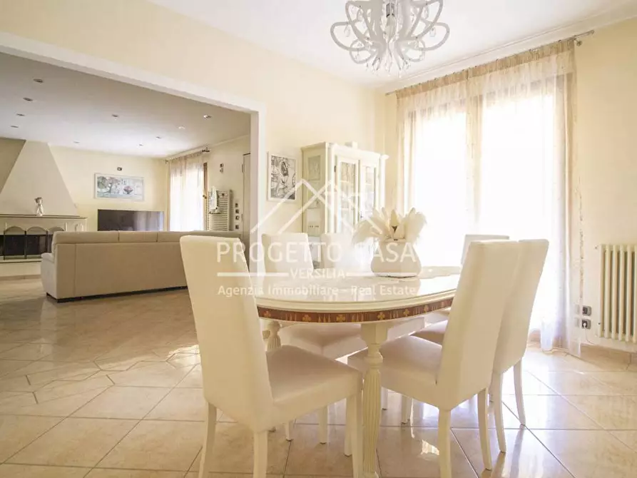 Immagine 16 di Casa indipendente in vendita  in VIA TABARRO a Viareggio