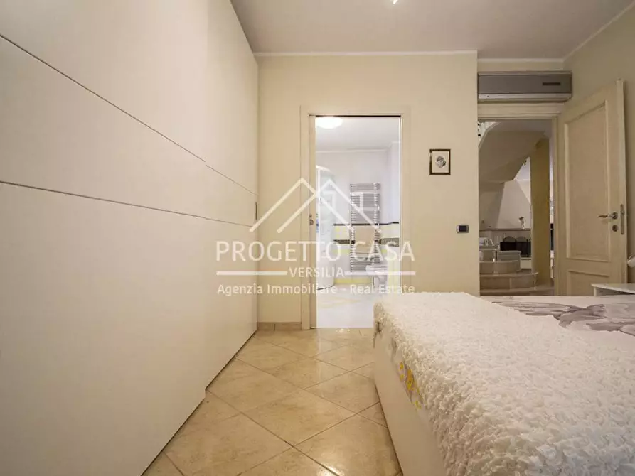 Immagine 26 di Casa indipendente in vendita  in VIA TABARRO a Viareggio