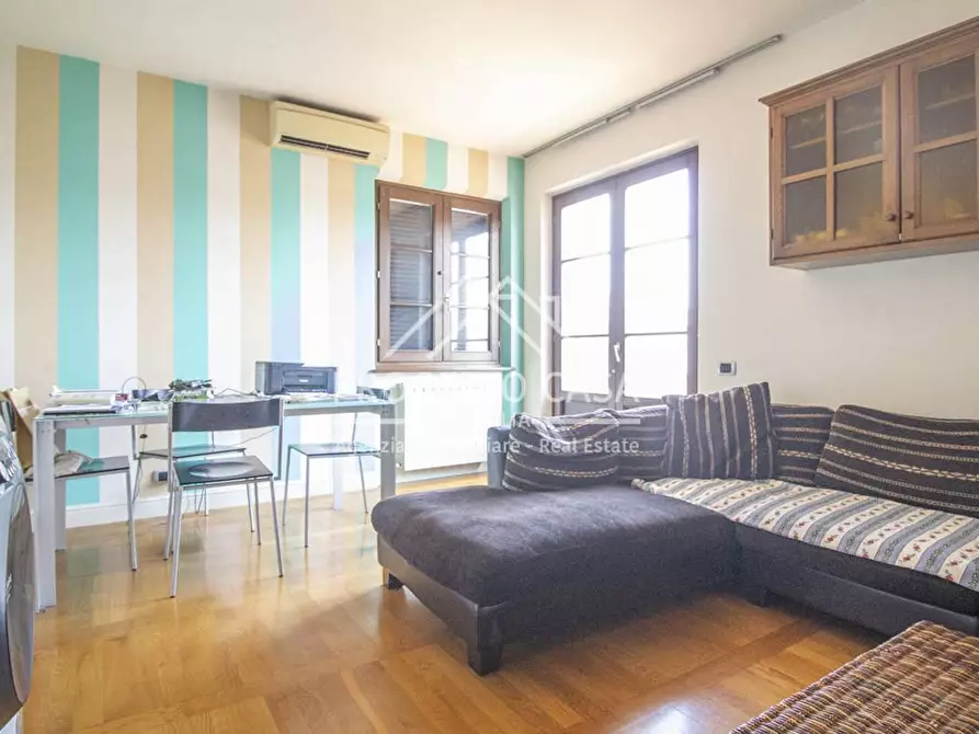 Immagine 4 di Appartamento in vendita  in VIA pitagora a Camaiore