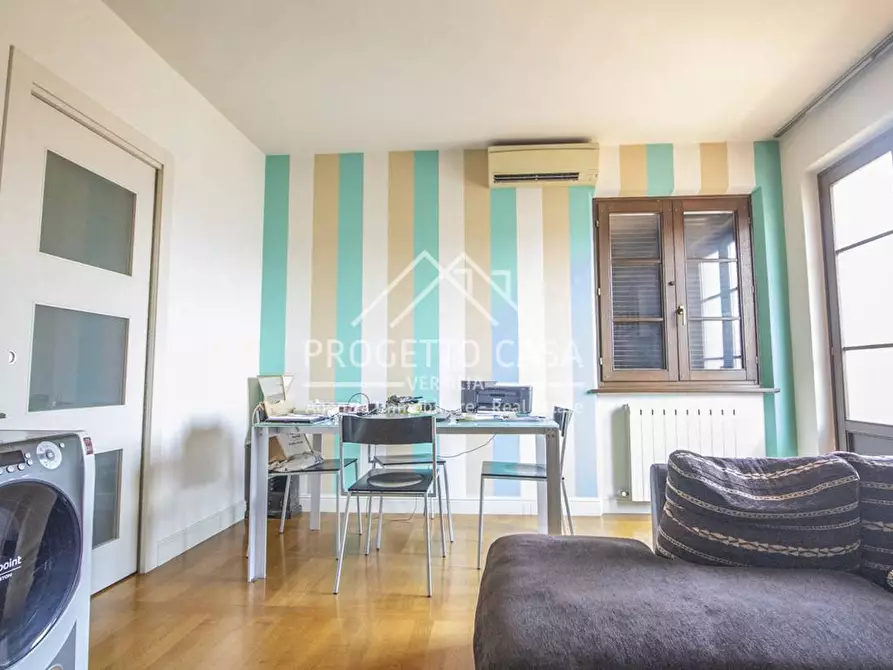 Immagine 5 di Appartamento in vendita  in VIA pitagora a Camaiore