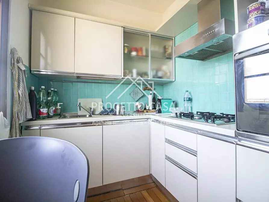 Immagine 12 di Appartamento in vendita  in VIA pitagora a Camaiore