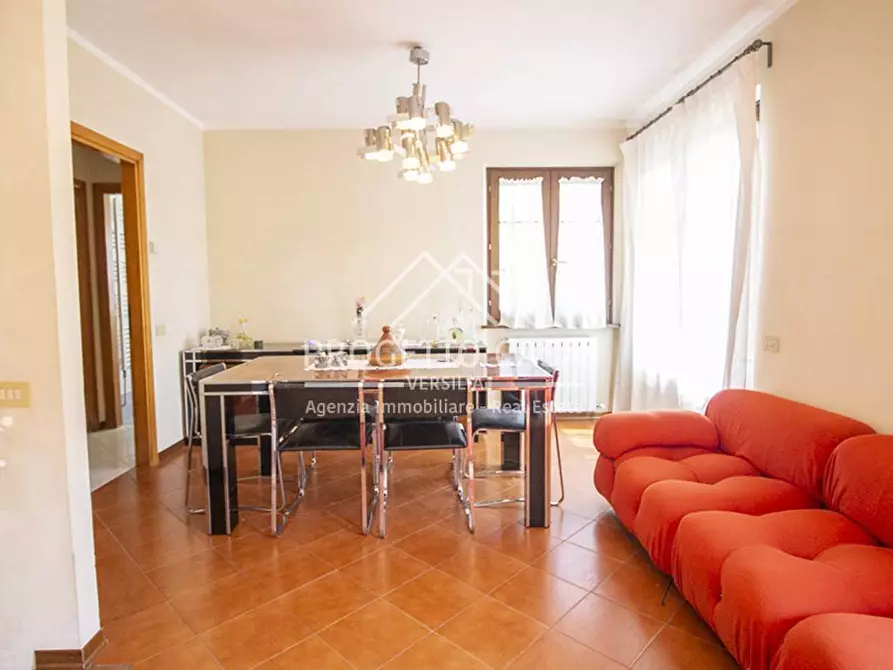 Immagine 2 di Appartamento in vendita  in VIA DON ENRICO TAZZOLI a Camaiore