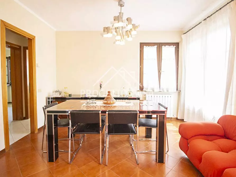 Immagine 4 di Appartamento in vendita  in VIA DON ENRICO TAZZOLI a Camaiore