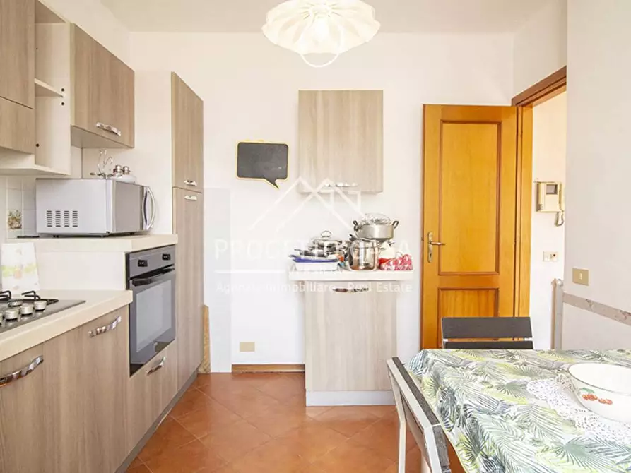 Immagine 10 di Appartamento in vendita  in VIA DON ENRICO TAZZOLI a Camaiore