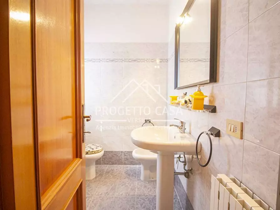 Immagine 16 di Appartamento in vendita  in VIA EUCLIDE a Camaiore